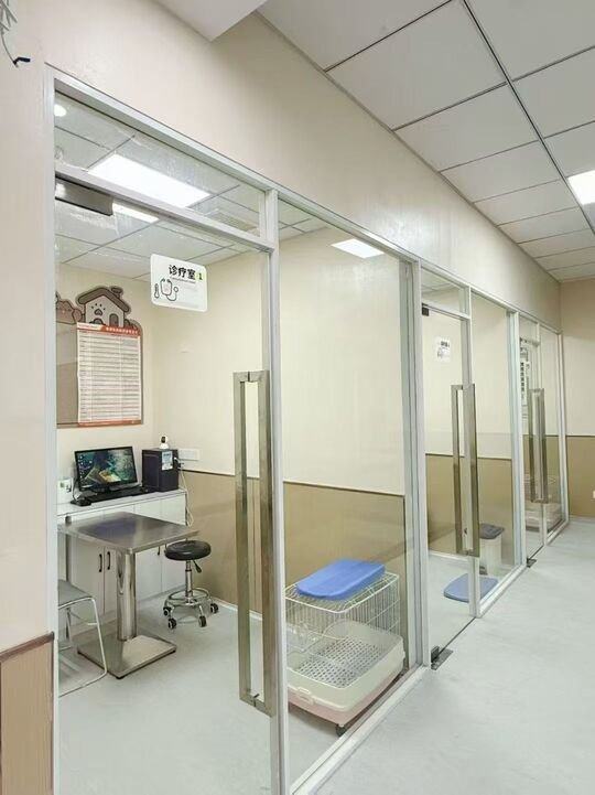 PillarVet Stainless Steel Veterinary Examination Table